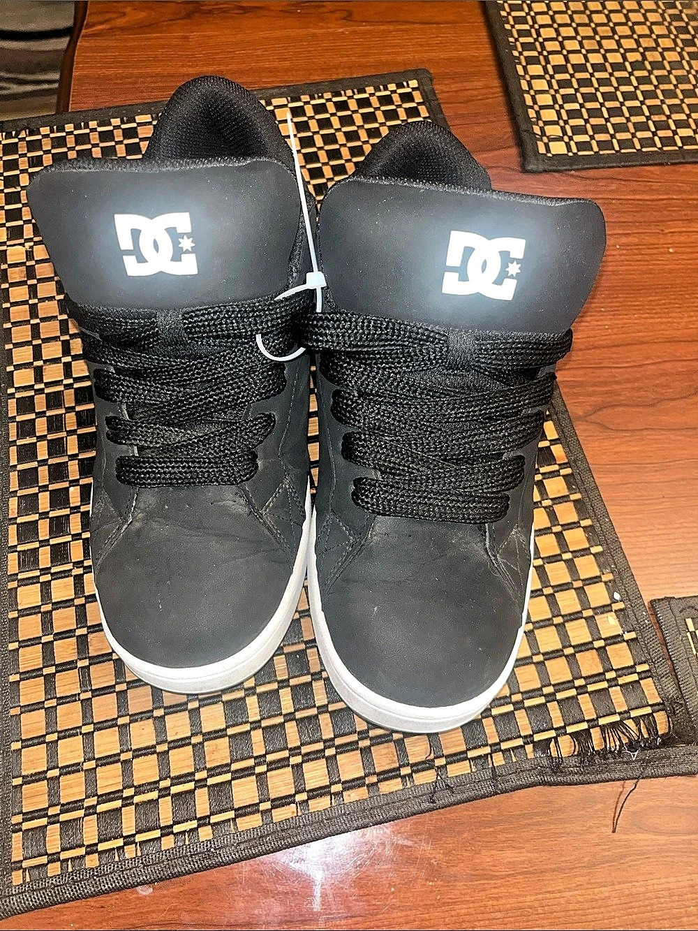 DC Shoes Black Sneakers Size 7.5